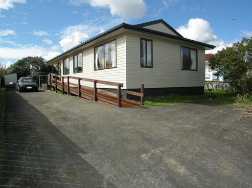 6 Tosca Place, Otara