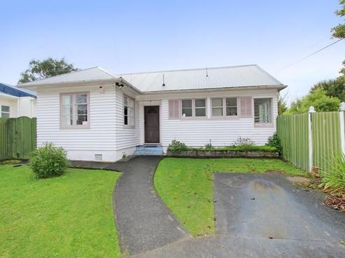 215 Riverside Drive, Waterloo