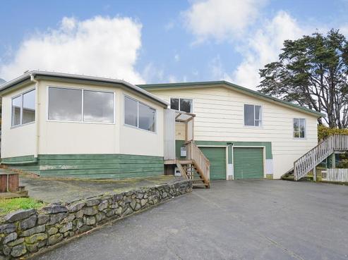23 Oaklands Grove, Clouston Park