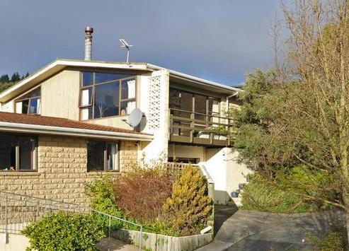 8B Waikana Street, Broad Bay