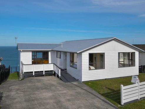 203 Buckley Road, Southgate