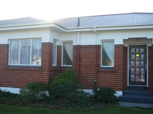 82 Chaucer Street, Milton