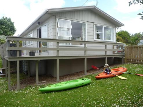 37 Oxford Street, Whakapirau
