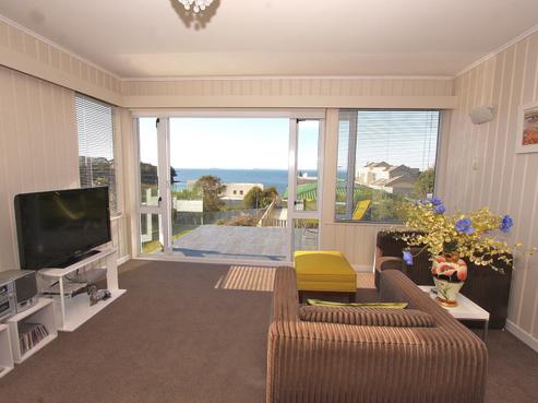1033 Whangaparaoa Road, Tindalls Beach