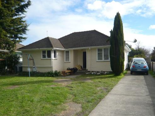 1104 Cunningham Crescent, Mayfair
