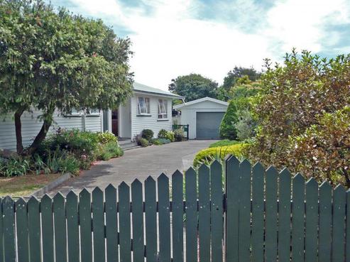 54 Elliott Crescent, Havelock North