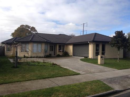 57 Wiltshire Drive, Huntington
