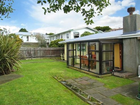 16 Fitzpatrick Street, Newlands