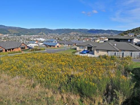 14 Riverstone Drive, Riverstone Terraces