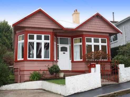 4 Whitby Street, Mornington