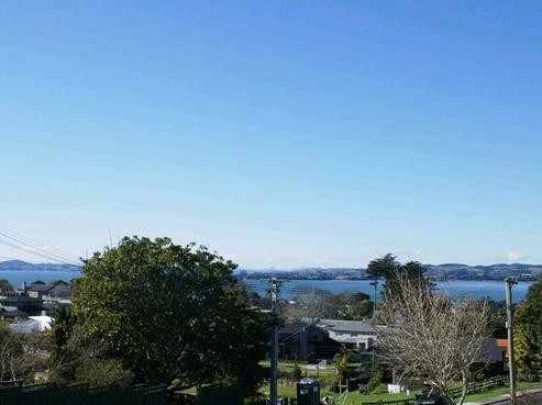 21 Beach Road, Mellons Bay