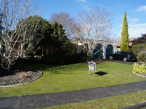 16 Rippleside Place, Pahurehure