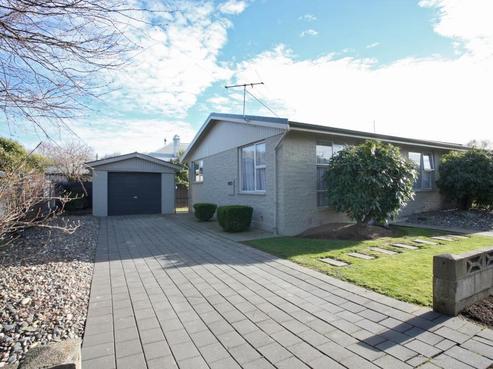 52 Russel Street, Gladstone