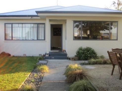 15 Meeanee Road, Taradale
