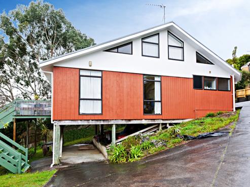 11A Helicon Place, Totara Vale
