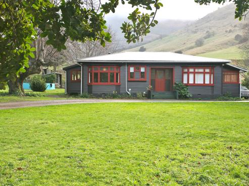 3885 Christchurch Akaroa Road, Little River