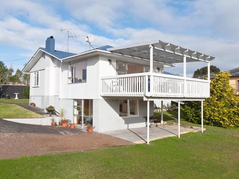 17 Barrys Road, Glendene