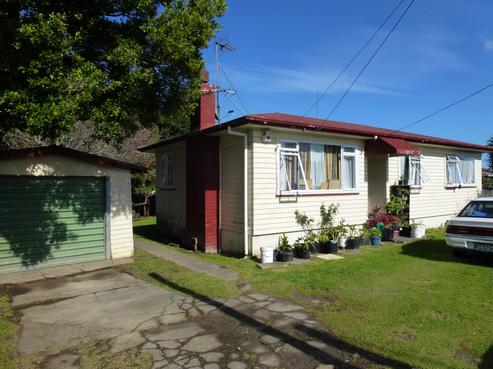 40 Johnstones Road, Otara