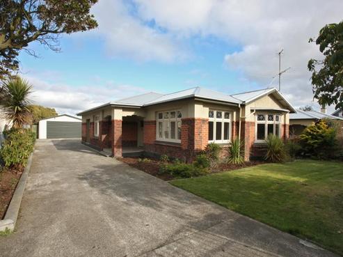 11 Lowe Street, Avenal