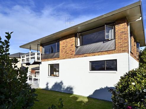 2/24 Ridge Road, Waiake