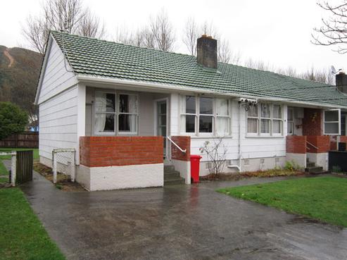 92 Strand Crescent, Naenae