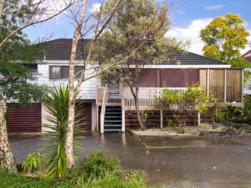2/126 Bradbury Road, Botany Downs