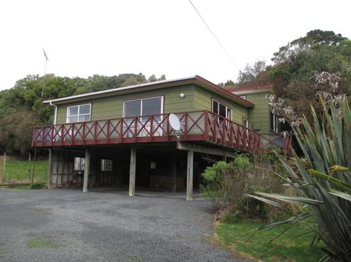 12A Wratten Road, Owaka