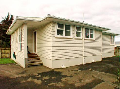 120A Reynolds Street, Taita