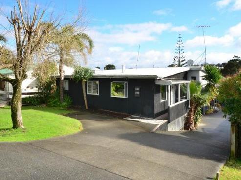 28 Holiday Road, Stanmore Bay
