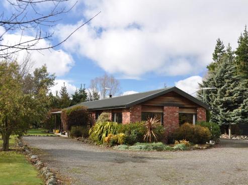 2 Totara Drive, Oxford