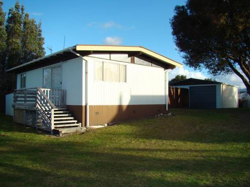 305B Sylvia Road, Whangamata