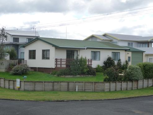 410 Linton Crescent, Whangamata