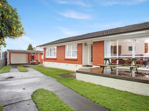 7 Te Anau Place, Glenview