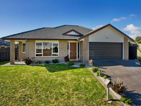 12 Omega Place, Coastlands