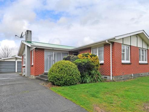 10 Maoribank Grove, Brown Owl