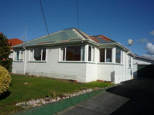 2 Collins Crescent, Feilding