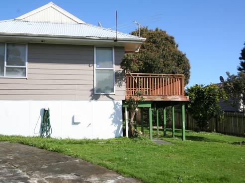 40 Moncrieff Avenue, Clendon Park