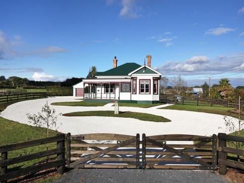 154 Logan Road, Buckland