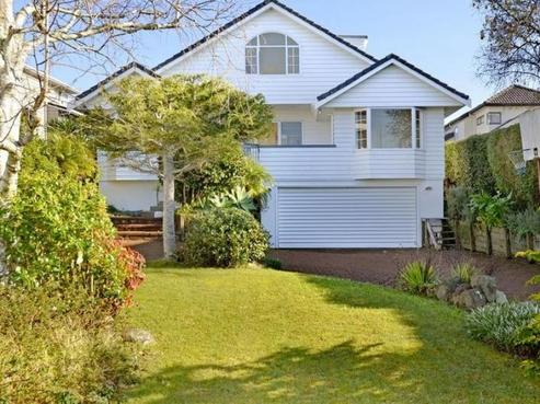 6 Vaughan Crescent, Murrays Bay