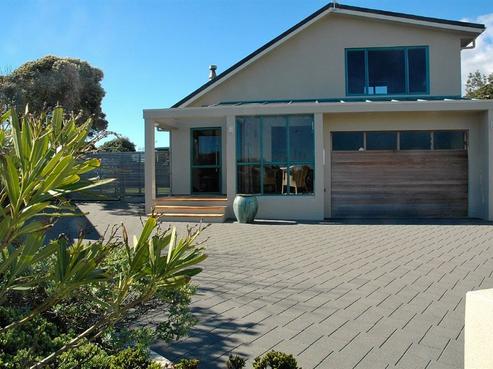 13 Ara Kuaka, Waikanae Beach
