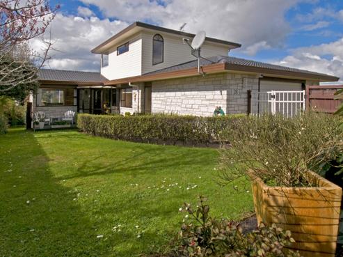 28 Curacao Place, Half Moon Bay
