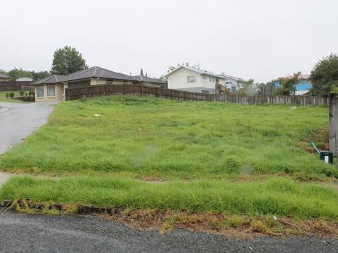 89 Pebble Beach Boulevard, Kamo