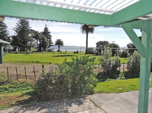 4B Weld Street, Mahia