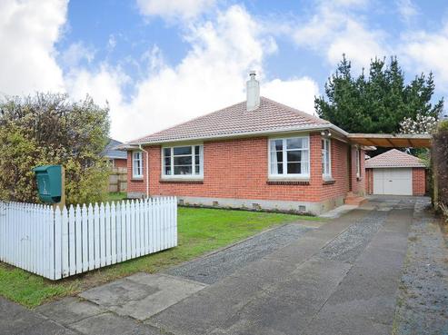 2 Cole Grove, Wallaceville