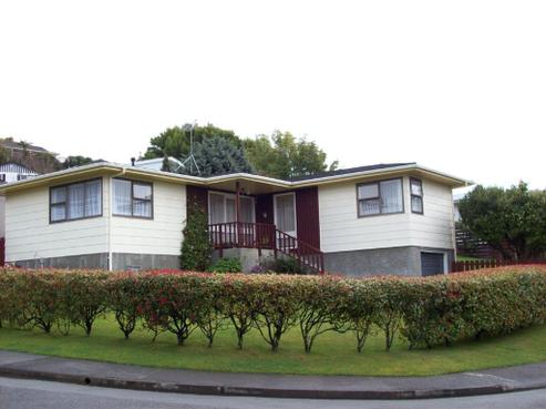 86 Field Street, Silverstream