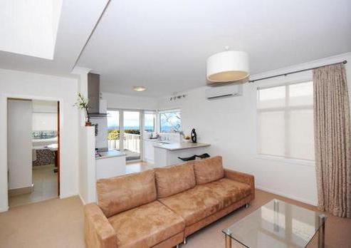 7 Peel Street, Mornington
