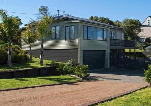 42 Pacific Parade, Surfdale