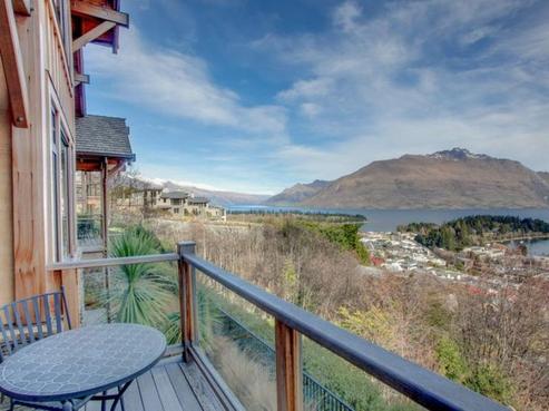 11/15 Kerry Drive, Queenstown Central