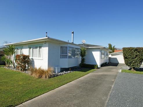 52 Montgomery Crescent, Bader