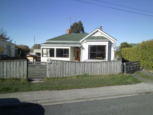 43 Stewart Street, Balclutha